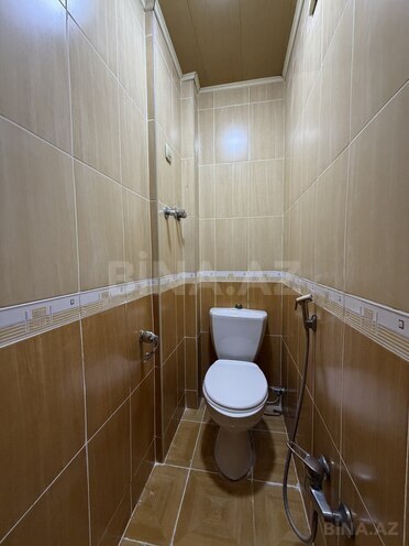 Satılır 2 otaqlı köhnə tikili 65 m², Bakıxanov q., photo 16 from 18