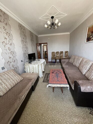 Satılır 5 otaqlı köhnə tikili 105 m², Günəşli q., photo 3 from 19