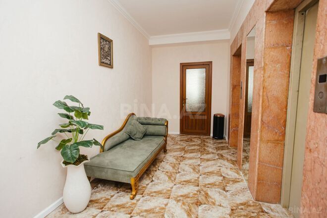 Сдаётся 3-комн. новостройка 165 м², м. Низами, photo 15 from 20