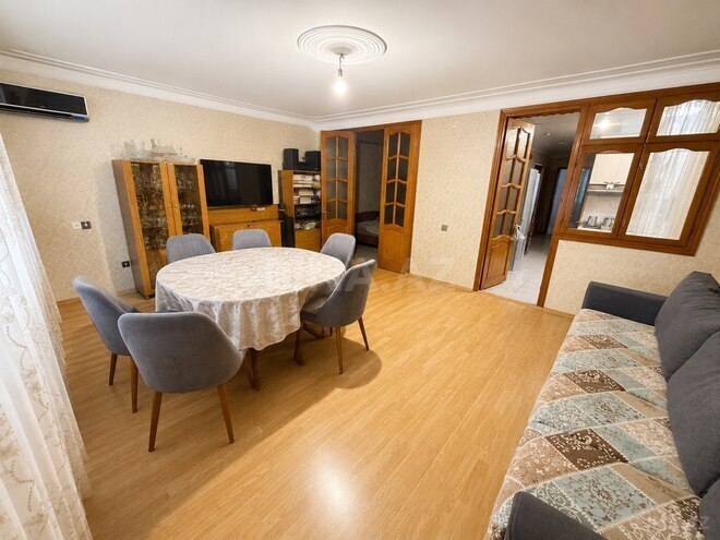 Продаётся 5-комн. вторичка 160 м², пос. Бакиханова, photo 3 from 12