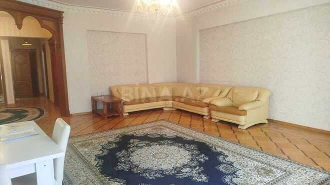 İcarəyə verilir 4 otaqlı yeni tikili 185 m², 28 May m., photo 3 from 22