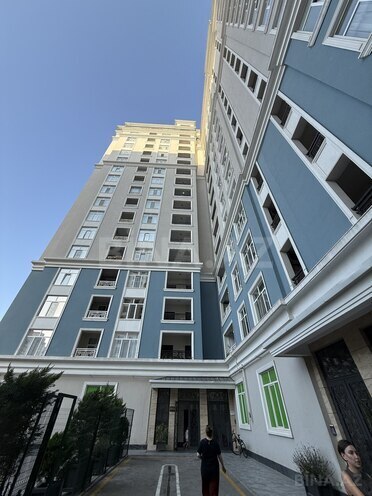 Продаётся 3-комн. новостройка 115 м², Насиминский  р., photo 1 from 31