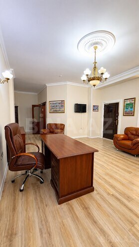 Сдаётся 3-комн. офис 90 м², м. Низами, photo 4 from 11