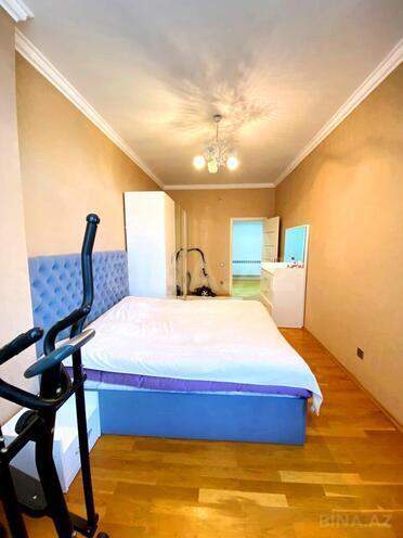 Продаётся 3-комн. новостройка 110 м², м. Элмляр Академиясы, photo 12 from 24