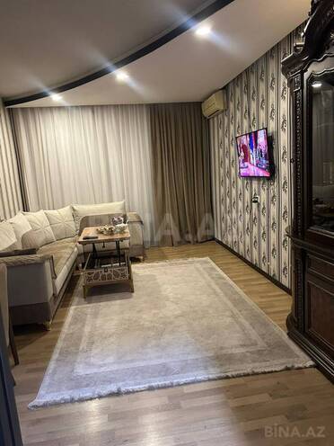 Продаётся 3-комн. вторичка 78 м², photo 1 from 17