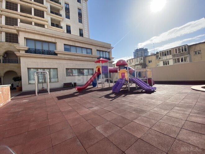 Продаётся 8-комн. новостройка 890 м², м. Низами, photo 24 from 32