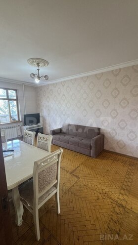İcarəyə verilir 2 otaqlı köhnə tikili 55 m², 7-ci mikrorayon q., photo 1 from 13