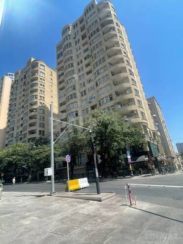 İcarəyə verilir 3 otaqlı yeni tikili 150 m², Nizami m., photo 16 from 17