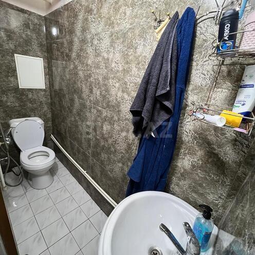 Satılır 2 otaqlı köhnə tikili 33 m², Memar Əcəmi m., photo 8 from 9