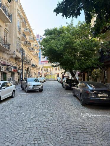Satılır 3 otaqlı köhnə tikili 70 m², Sahil m., photo 13 from 14