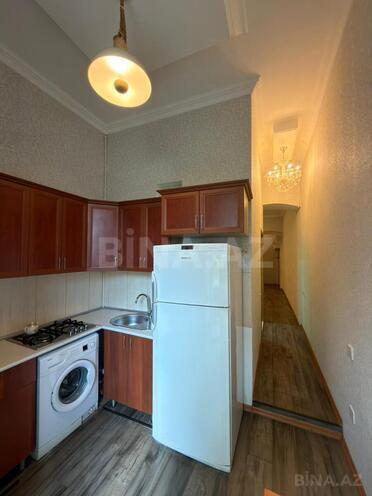 Satılır 3 otaqlı köhnə tikili 70 m², Sahil m., photo 11 from 14