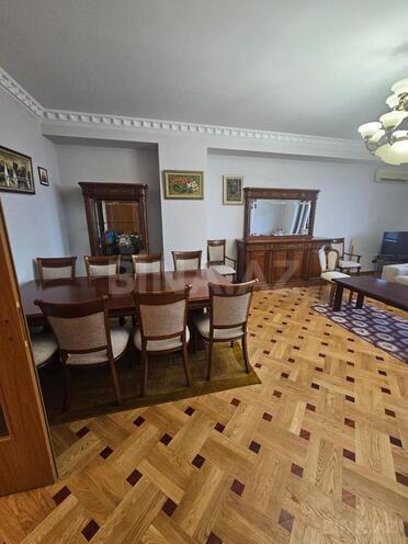 İcarəyə verilir 3 otaqlı yeni tikili 150 m², 28 May m., photo 17 from 26