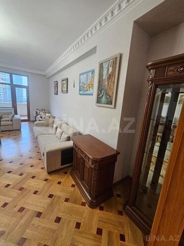 İcarəyə verilir 3 otaqlı yeni tikili 150 m², 28 May m., photo 19 from 26