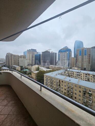İcarəyə verilir 3 otaqlı yeni tikili 150 m², 28 May m., photo 22 from 26