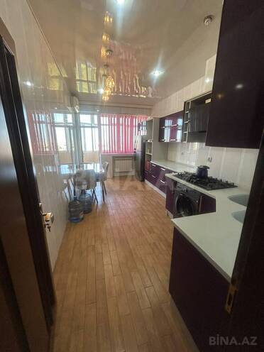 Сдаётся 3-комн. новостройка 140 м², м. 8 ноября, photo 7 from 13