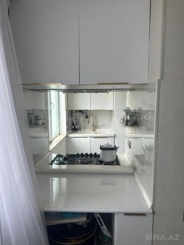 Satılır 4 otaqlı köhnə tikili 110 m², İnşaatçılar m., photo 14 from 32