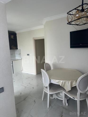 Satılır 4 otaqlı köhnə tikili 110 m², İnşaatçılar m., photo 23 from 32