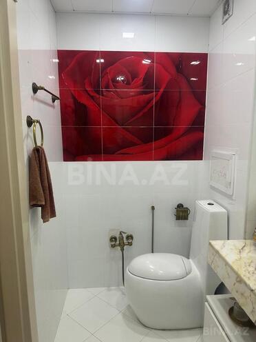 Satılır 4 otaqlı köhnə tikili 110 m², İnşaatçılar m., photo 27 from 32