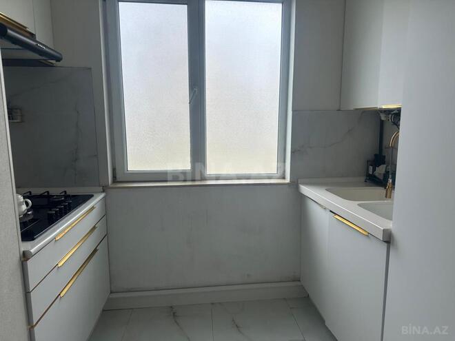 Satılır 4 otaqlı köhnə tikili 110 m², İnşaatçılar m., photo 16 from 32