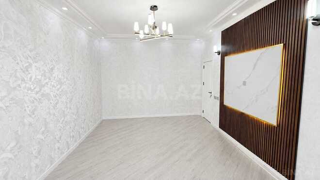 Продаётся 3-комн. вторичка 65 м², м. Нефтчиляр, photo 3 from 13