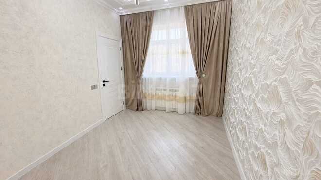 Продаётся 3-комн. вторичка 65 м², м. Нефтчиляр, photo 6 from 13