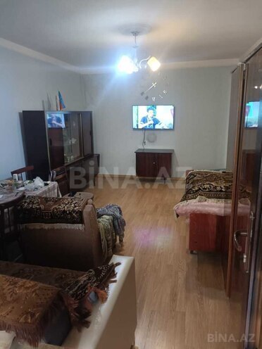 Продаётся 1-комн. вторичка 35 м², м. Иншаатчылар, photo 1 from 9