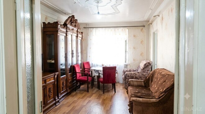 Satılır 5 otaqlı köhnə tikili 120 m², Badamdar q., photo 1 from 8