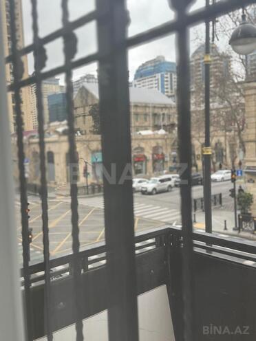 İcarəyə verilir 3 otaqlı köhnə tikili 90 m², Sahil m., photo 13 from 21