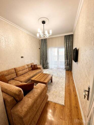 Сдаётся 3-комн. новостройка 74 м², Насиминский  р., photo 1 from 12
