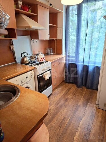 Satılır 3 otaqlı köhnə tikili 70 m², Elmlər Akademiyası m., photo 5 from 8