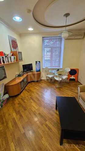 Сдаётся 2-комн. вторичка 55 м², м. Ичеришехер, photo 3 from 9