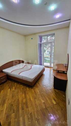 Сдаётся 2-комн. вторичка 55 м², м. Ичеришехер, photo 1 from 9