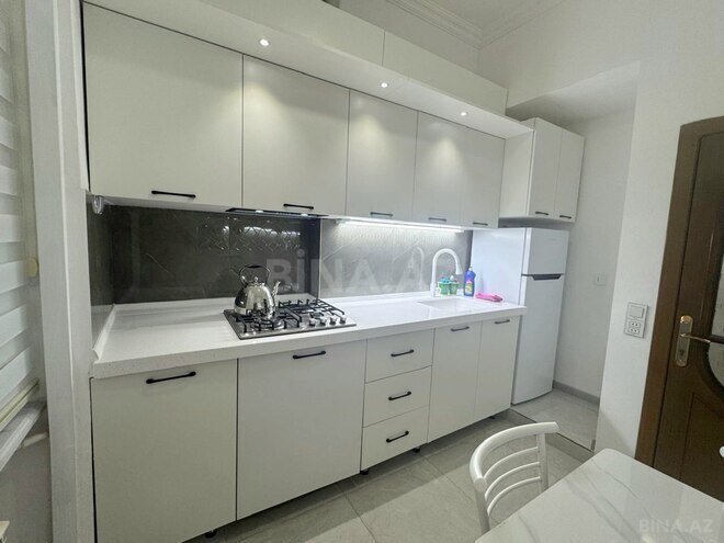 Продаётся 3-комн. вторичка 75 м², м. Элмляр Академиясы, photo 6 from 23