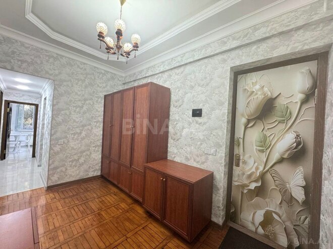 Продаётся 3-комн. вторичка 75 м², м. Элмляр Академиясы, photo 11 from 23