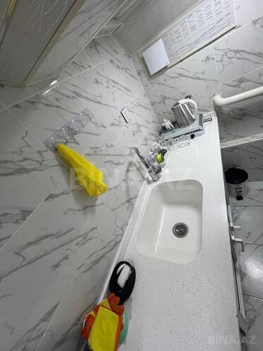 Продаётся 3-комн. вторичка 75 м², м. Элмляр Академиясы, photo 17 from 23