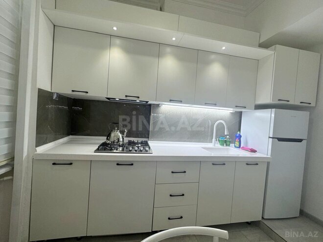 Продаётся 3-комн. вторичка 75 м², м. Элмляр Академиясы, photo 5 from 23