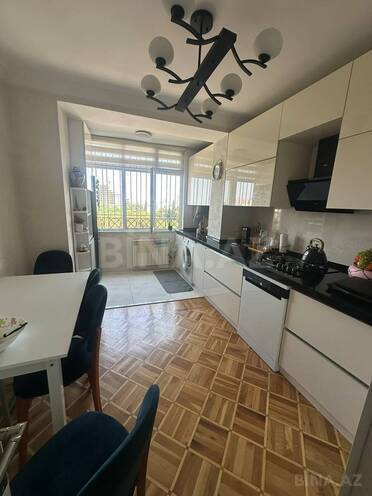 Продаётся 3-комн. вторичка 80 м², Бинагадинский р., photo 12 from 18