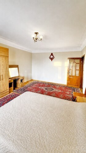 Продаётся 3-комн. вторичка 135 м², м. Кара Караев, photo 15 from 18
