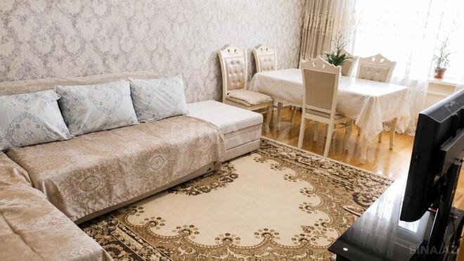 Продаётся 4-комн. вторичка 80 м², пос. Ени Гюнешли, photo 1 from 13