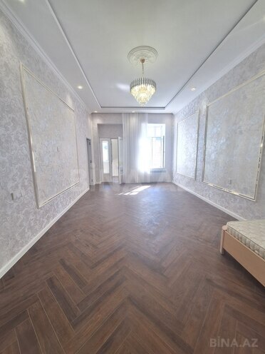 Satılır 2 otaqlı köhnə tikili 61 m², 28 May m., photo 1 from 7