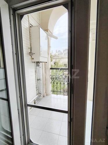 İcarəyə verilir 3 otaqlı köhnə tikili 75 m², 28 May m., photo 9 from 17