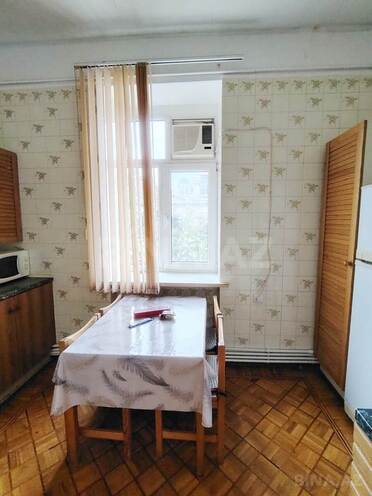 İcarəyə verilir 3 otaqlı köhnə tikili 75 m², 28 May m., photo 11 from 17