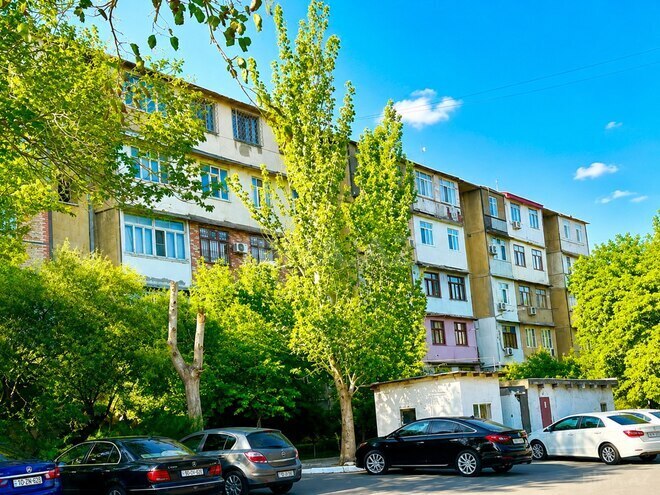 Satılır 3 otaqlı köhnə tikili 75 m², Qara Qarayev m., photo 15 from 31