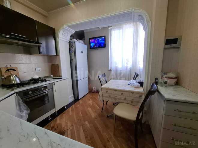 Satılır 3 otaqlı köhnə tikili 80 m², Qara Qarayev m., photo 4 from 24
