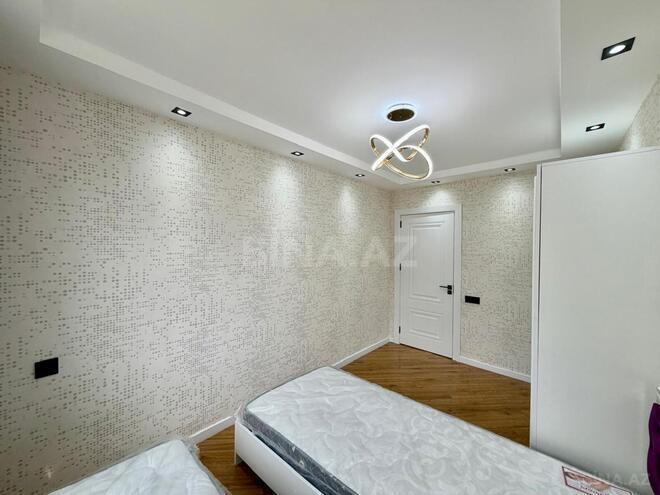 Сдаётся 3-комн. вторичка 80 м², м. Нефтчиляр, photo 13 from 25