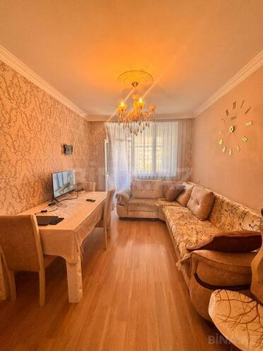 Продаётся 4-комн. вторичка 90 м², photo 1 from 23