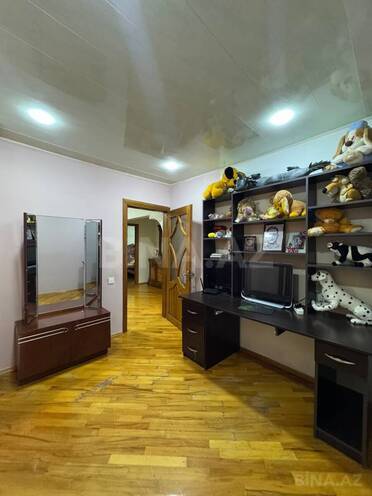 Продаётся 4-комн. вторичка 110 м², м. Ази Асланов, photo 18 from 26