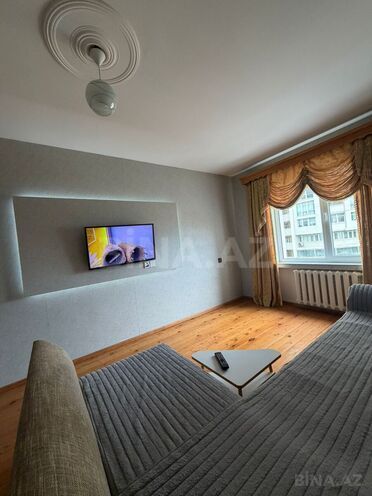 İcarəyə verilir 2 otaqlı köhnə tikili 70 m², 8 Noyabr m., photo 4 from 11