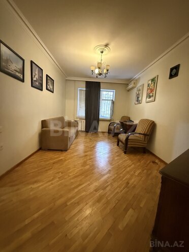 Продаётся 3-комн. вторичка 72 м², м. Ичеришехер, photo 5 from 13