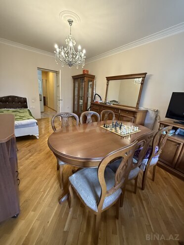 Продаётся 3-комн. вторичка 72 м², м. Ичеришехер, photo 8 from 13